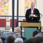 Wehrdienst-Reform: Bischof fordert mehr Jugendbeteiligung Der Berliner Bischof Christian Stäblein fordert mehr Beteiligung junger Menschen bei der Debatte um die Wehrpflicht.