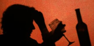 Sucht an Feiertagen – wie eine Ex-Trinkerin anderen hilft Für Suchtkranke können die Feiertage eine Herausforderung darstellen. (Symbolbild)