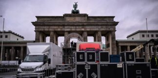Silvester in Berlin: Zwei Partys, ein Böllerverbot Am Brandenburger Tor ist zum Jahreswechsel einiges anders als in den vergangenen Jahren. (Archivbild)