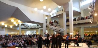 Lunchkonzert in der Philharmonie. Bild: IMAGO / stock&people