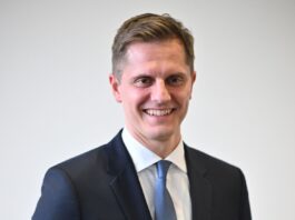 Neue Richter sollen Asylgerichtsverfahren beschleunigen Benjamin Grimm will den Verwaltungsgerichten beim Abbau der Asylgerichtsverfahren helfen. (Archivbild)