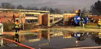 Großbrand in Zehdenick – Supermarktkomplex komplett zerstört In Zehdenick stand ein Supermarktkomplex komplett in Brand.