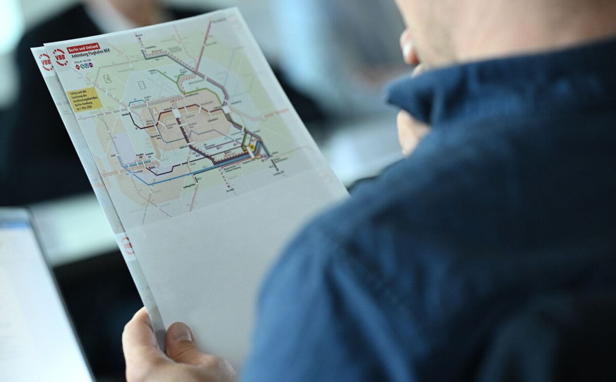 Dresdner Bahn auf Berliner Gebiet Nächsten Sonntag geht die Dresdner Bahn in Betrieb und verkürzt die Fahrzeit zwischen Berlin und dem BER deutlich. (Archivbild)