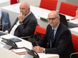 Zustimmung zur SPD-BSW-Regierung sinkt – AfD mit Rekordwert Wie bewerten die Menschen die Arbeit der SPD-BSW-Regierung in Brandenburg nach einem Jahr? (Archivbild)