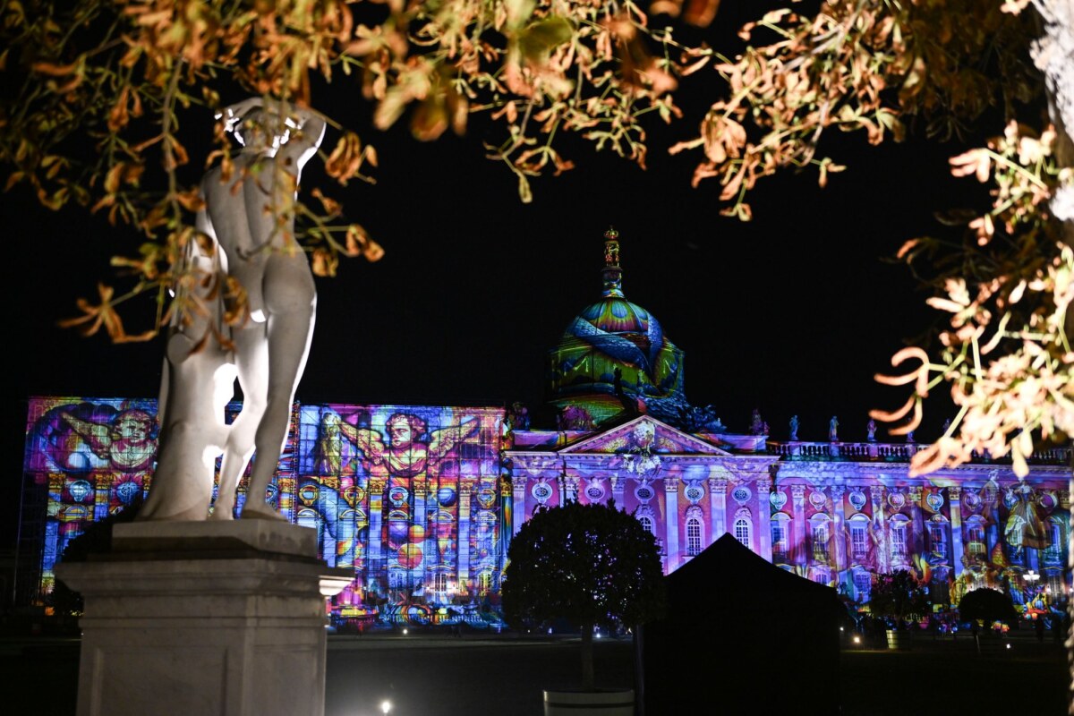26. Potsdamer Schlössernacht Kein Lichterzauber 2026 im Park Sanssouci: Die Potsdamer Schlössernacht wird erst einmal gestoppt. 2027 soll es aber weitergehen. (Archivbild)