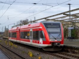 Fährt heute zum letzten Mal: Der sogenannte Kulturzug zwischen Berlin und Breslau. (Archivbild)