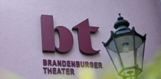 Debatte um Theater in Havelstadt – Engagiert sich Anna Loos? Welche Zukunft hat das Theater in der Stadt Brandenburg an der Havel? Der Aufsichtsrat befasst sich mit der Entwicklung des Hauses. (Archivbild)