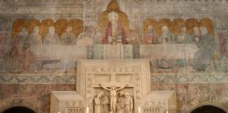 Die Wandmalerei wurde nach den Zweiten Weltkrieg übermalt.