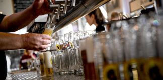 Berlin plant für 2026 ein eigenes Gaststättengesetz Das neue Landesgaststättengesetz in Berlin soll für die Gastronomie vieles einfacher machen. (Archivbild)