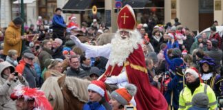 Sinterklaas reitet durchs Holländer-Viertel Im Holländischen Viertel wurde am Wochenende das Sinterklaas-Fest gefeiert. (Archivbild)