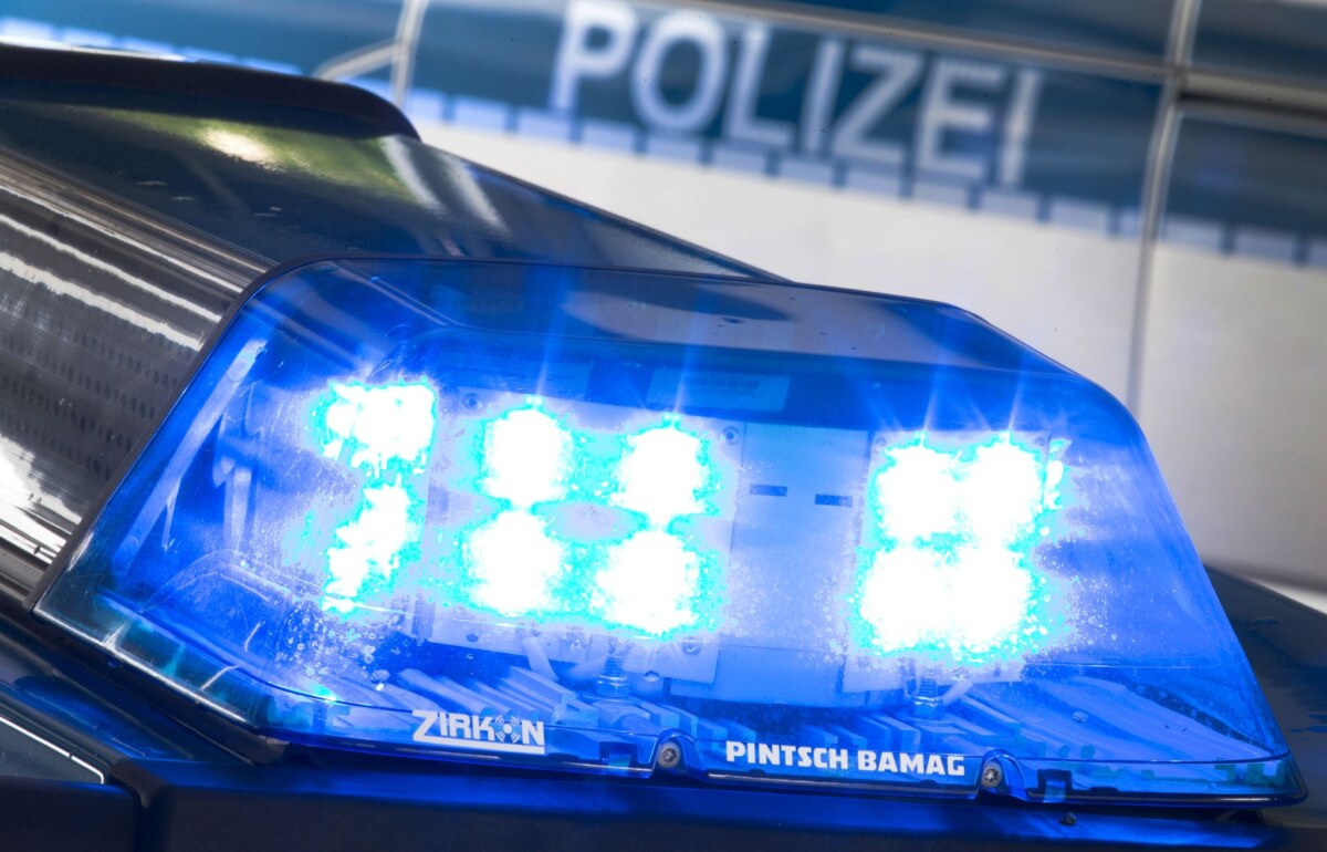 Polizeieinsatz In Buckow wurde auf drei junge Männer eingestochen. (Symbolbild)
