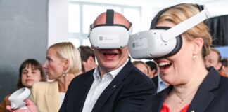 Der Regierende Bürgermeister Kai Wegner (CDU) und Wirtschaftssenatorin Franziska Giffey (SPD) versprühten bei der Standortbekanntgabe für das House of Games im Sommer Optimismus. Mit dem Start des Hauses dauert es aber noch einige Monate. (Archivbild)