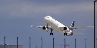 Debatte um Landebahn: SPD spricht von «Berliner Arroganz» Berlins Verkehrssenatorin hat eine weitere Start- und Landebahn am Flughafen BER ins Spiel gebracht.