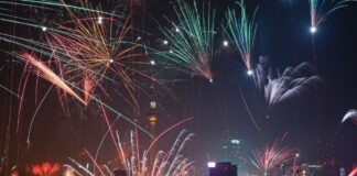 Alle Jahre wieder: Einsatzkräfte zu Silvester im Großeinsatz Viele Menschen hoffen auf ein friedliches Silvester in Berlin (Archivbild).