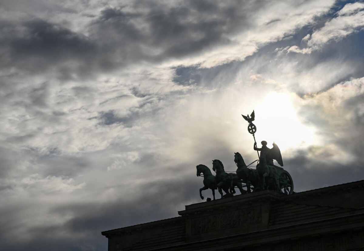 Wolken und milde Temperaturen in Berlin und Brandenburg Tagsüber rechnet der DWD Donnerstag bis Samstag mit 6 bis 11 Grad. (Archivbild)