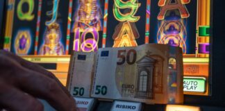 Kontrollen fanden in zehn Lokalen statt. (Symbolbild)