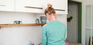 Mehr als die Hälfte in Berlin Single-Haushalte Laut Statistik gab es 2024 in Friedrichshain-Kreuzberg die meisten Single-Haushalte und in Marzahn-Hellersdorf die wenigsten. (Symbolbild)