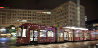 So fahren Berliner Busse und Bahnen an Silvester Auf Tram- und Buslinien verdichtet die BVG an Silvester das Angebot. (Archivbild)