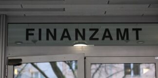 Kein «Weihnachtsfrieden» für säumige Steuerzahler in Berlin In Berlin gibt es rund zwei Dutzend Finanzämter. (Archivbild)