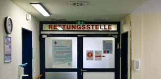 Rettungsstellen über Feiertage am Limit – Tipp von Ärzten Über die Weihnachtsfeiertage sind die Rettungsstellen häufig rappelvoll. (Archivbild)