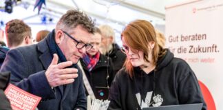 Cottbuser Unternehmen buhlen nach Weihnachten um Heimkehrer In Cottbus suchen viele Unternehmen händeringend nach Personal.