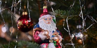 Jahresendfest oder Weihnacht – wie in der DDR gefeiert wurde Lametta gehörte auf den Weihnachtsbaum.