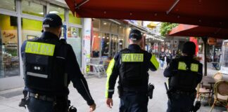 Durch umfangreiche Änderungen des Berliner Sicherheits- und Ordnungsgesetzes (ASOG) erhält die Polizei weitergehende Befugnisse. (Archivbild)