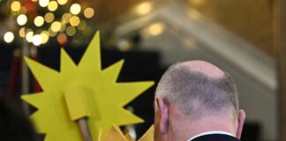 Wegner wankt: Ein Tennismatch in Berlin und seine Folgen Berlins Regierender Bürgermeister Kai Wegner (CDU) steht wegen seines Krisenmanagements während des Stromausfalls unter Druck.