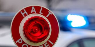 45 Mängel an Transporter – Polizei stoppt rollendes Risiko Die Berliner Autobahnpolizei stoppte einen Transporter mit 45 Mängeln. (Symbolfoto)