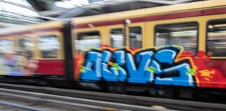 Razzia bei mutmaßlichen Graffiti-Sprayern In Berlin und Brandenburg gab es eine Razzia gegen mutmaßliche Graffiti-Sprayer. (Archivbild)