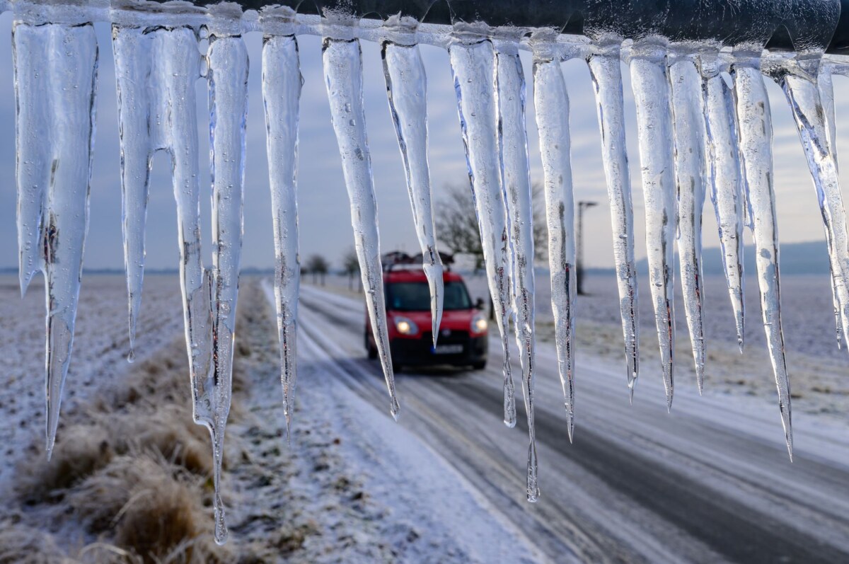 Winterwetter in Brandenburg Trotz des Winterwetters zählt die Polizei keine schwerwiegenden Unfälle in Brandenburg. (Archivbild)
