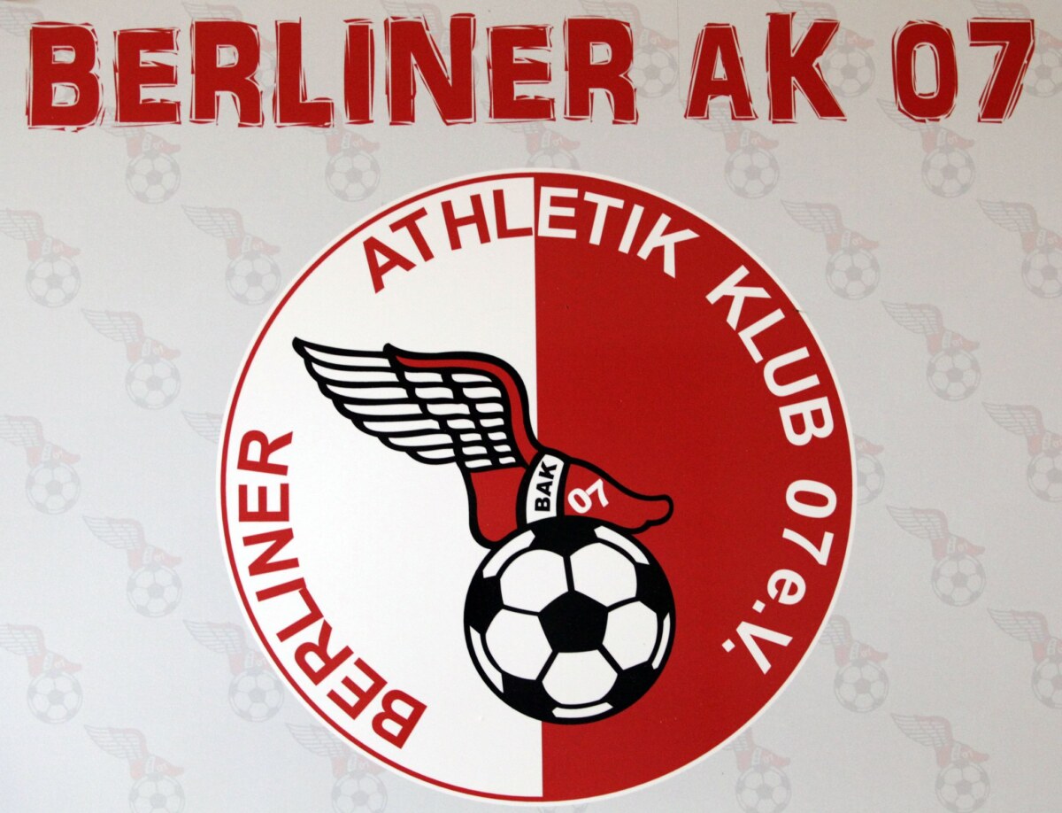 Berliner AK 07 Mit Testspielen seiner U19-Mannschaft gegen russische Mannschaften sorgt der Berliner AK für Aufsehen.