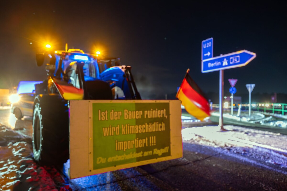 Protest gegen EU-Mercosur-Freihandelsabkommen - Brandenburg Es ist nicht der erste Protest auf der Autobahn. (Archivbild)