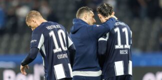 Leitl fordert Kapitän Reese: «Ist mein stärkster Kritiker» Leitl (M) und Reese (r) haben ein besonderes Verhältnis. (Archivbild)