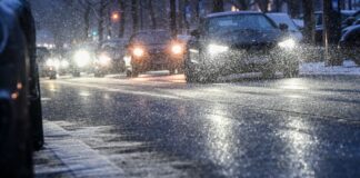 Wegen Glatteis-Warnung ist Vorsicht geboten Der Deutsche Wetterdienst warnte vor Glatteis in Berlin und Brandenburg.