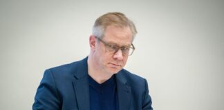 Innenminister warnt nach Angriff: Neue Stufe der Bedrohung Der Beauftragte gegen Antisemitismus des Landes Brandenburg, Andreas Büttner, wird nach dem Brandanschlag auf seinem Privatgrundstück verstärkt geschützt. Es wurde ein Gebäude - nicht weit von seinem Wohnhaus entfernt - angezündet. (Archivbild)