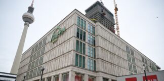 Die Zukunft des Galeria-Standorts am Alexanderplatz bleibt ungewiss. (Archivbild)