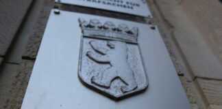 Anklage nach Messerangriff im Volkspark Hasenheide Nach einer Messerattacke im Volkspark Hasenheide hat die Behörde Anklage erhoben gegen einen 20-Jährigen. (Symbolbild)