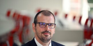 Sinkende Geburten: Minister sieht keine Gefahr für Schulen Brandenburgs Bildungsminister Steffen Freiberg (SPD) äußert sich zu möglichen Konsequenzen der sinkenden Geburtenzahl. (Archivbild)