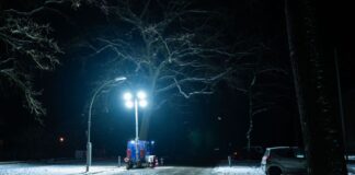 19.900 Haushalte im Berliner Südwesten weiter ohne Strom Nach wie vor haben viele Haushalte im Südwesten Berlins keinen Strom.