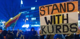Erneut demonstrieren Hunderte für Kurden in Nordsyrien Seit Tagen demonstrieren in Berlin Hunderte Menschen für das im Norden Syriens gelegene kurdische Rojava. (Archivbild)