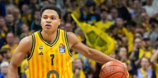 Alba schlägt Bamberg und springt auf Platz zwei Youngster Jack Kayil war gegen Bamberg bester Alba-Werfer. (Archivbild)