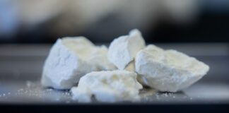 Drogenlabore ausgehoben – darunter eins in Brandenburg Auch im brandenburgischen Nauen haben Ermittler ein Drogenlabor ausgehoben.