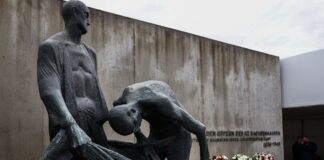 Brandenburg gedenkt der Holocaust-Opfer Im ehemaligen KZ Sachsenhausen in Oranienburg und in anderen Städten wird der Opfer des Nationalsozialismus gedacht. (Archivbild)