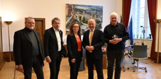 Expertenkommission berät den Senat zum Katastrophenschutz Eine Expertenkommission mit dem Ex-Brigadegeneral Nerger (links), dem Charité-Vorstandsvorsitzenden Kroemer (2. von links), der Ex-BVG-Chefin Nikutta und dem Ex-THW-Präsidenten Broemme (rechts) soll eingesetzt werden.