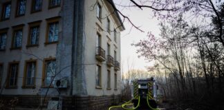 Feuer wütet auf historischem Gelände nahe Goebbels-Villa Auf dem Bogensee-Areal ist ein Brand ausgebrochen.