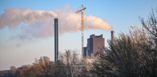 Senatorin: Seit 14.10 Uhr wieder Vollversorgung mit Strom Die Stromversorgung im Berliner Südwesten ist wieder angelaufen.