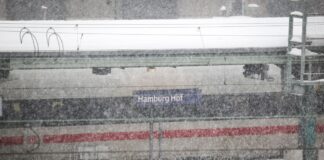Bahn: Dauer der Einschränkungen noch völlig offen Die Deutsche Bahn hat den Zugverkehr im Großraum Hannover weitgehend eingestellt.