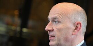 Wegner: Kein Grund zur Entschuldigung für Tennismatch Berlins Regierungschef Wegner steht in der Kritik.