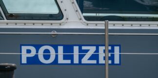 Schiff auf Havel festgefahren: Nächster Versuch gescheitert Auf dem Jungfernsee hat sich ein Güterschiff festgefahren. (Symbolbild)